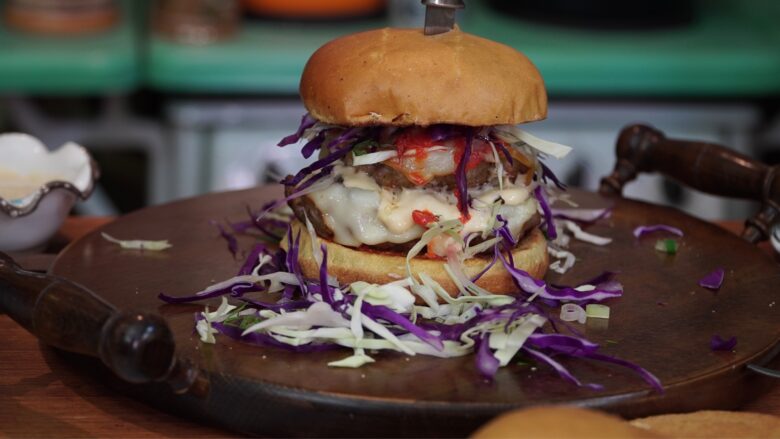 amberq-blog-post-burger-xoirino-diplo